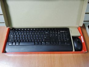 Клавиатура и мышь Microsoft 2000